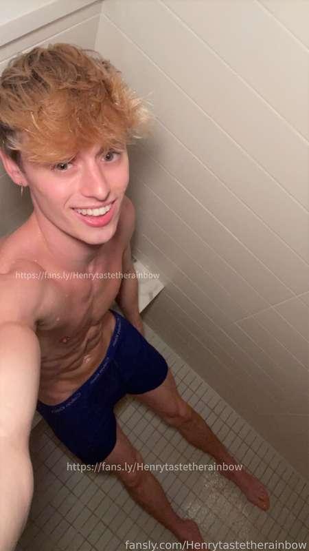 henrytastetherainbow image #0