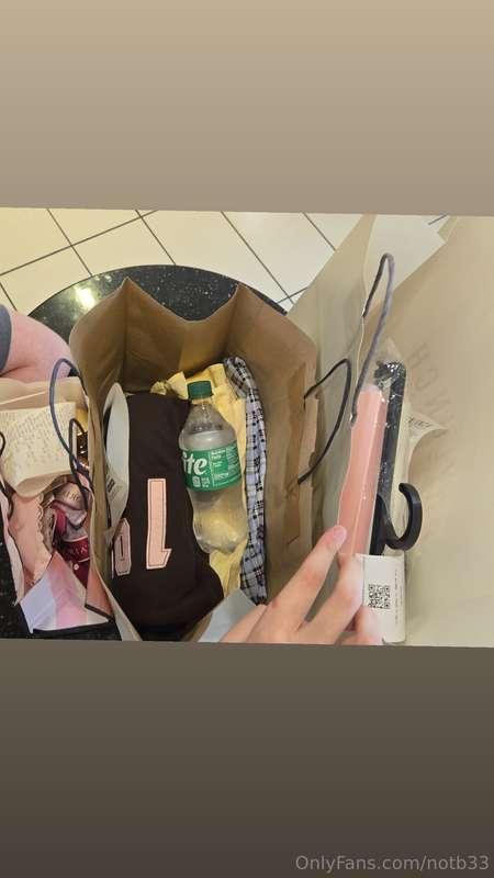 Would anyone join if I did a mall haul live?? Like to show w..