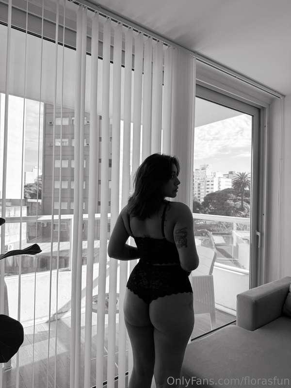 Life is colorless for me right now 🖤