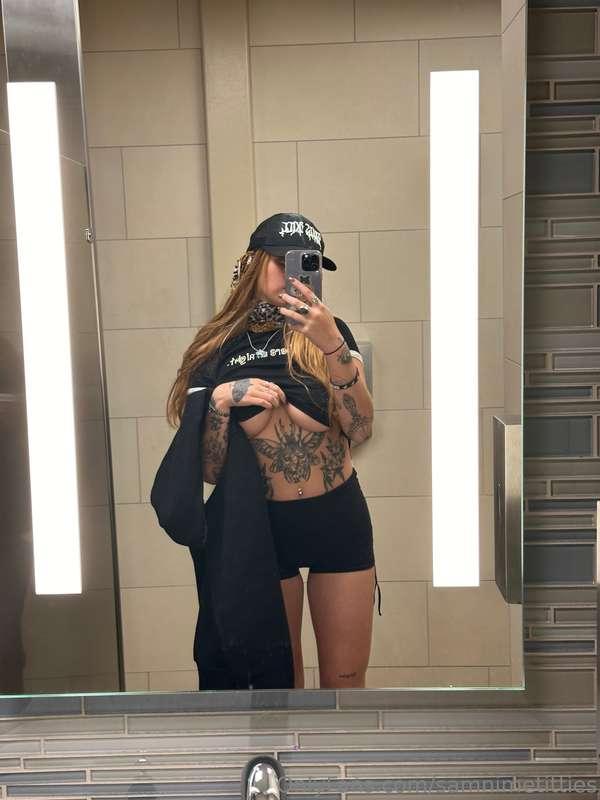 🖤🖤