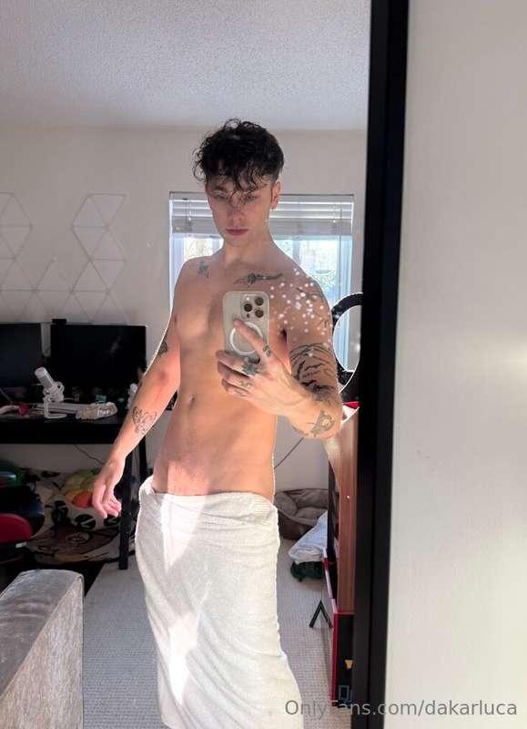 post shower mirror pics >>>>