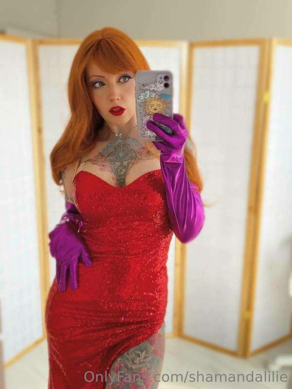 What do you like the most about Jessica Rabbit? 🤔