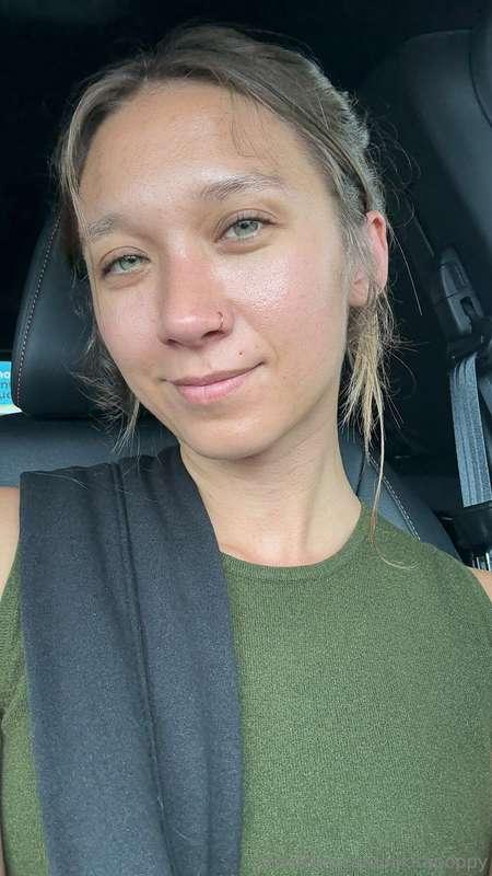 Off to the laundromat 🧺 (ugh, possibly my least favorite cho..