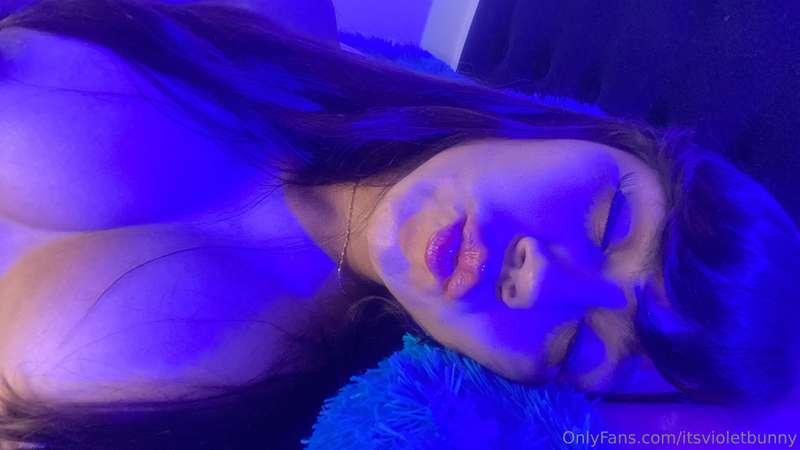 don't be shy, come say hi ;)