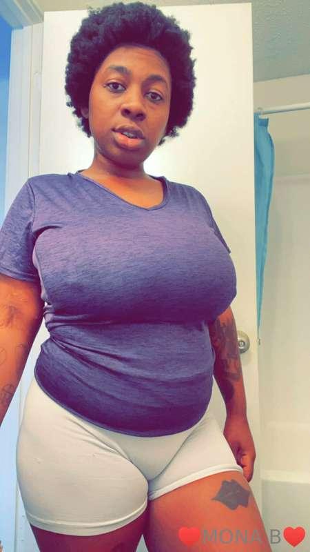 Purchase my onlyfans and you won’t have to pay the DM FEE 
O..