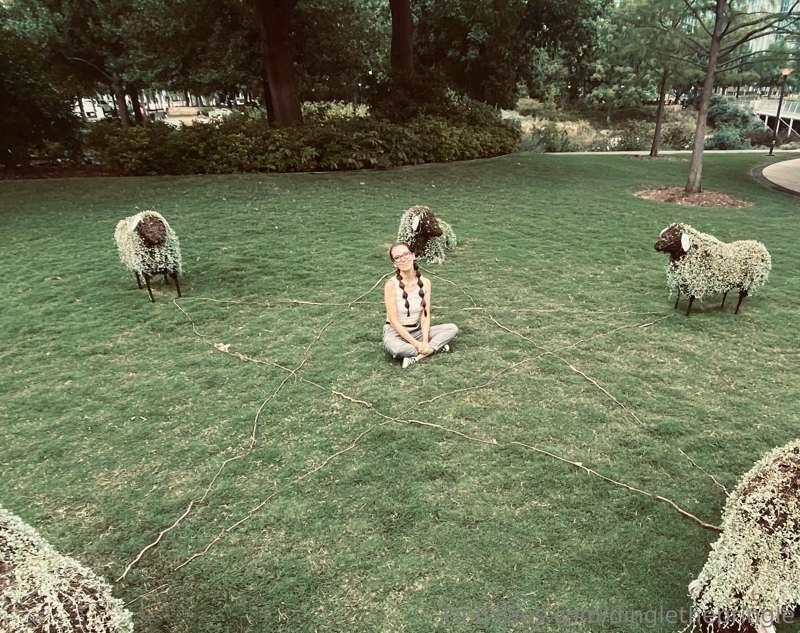 🙏 Sacrifice me, Goat Daddy. 😇

Stay tuned for Halloween them..
