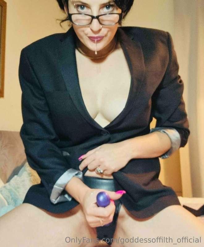 Morning Subs! Open Your Holes!