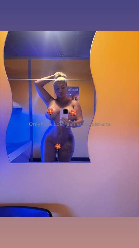 Should I play with myself in the tanning bed?? Find out on m..