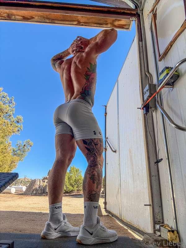 Caught a pump and a mood 💪