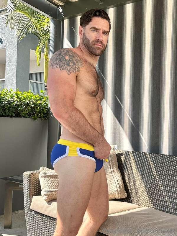 Blue’s my lucky color… wanna try?💦😈