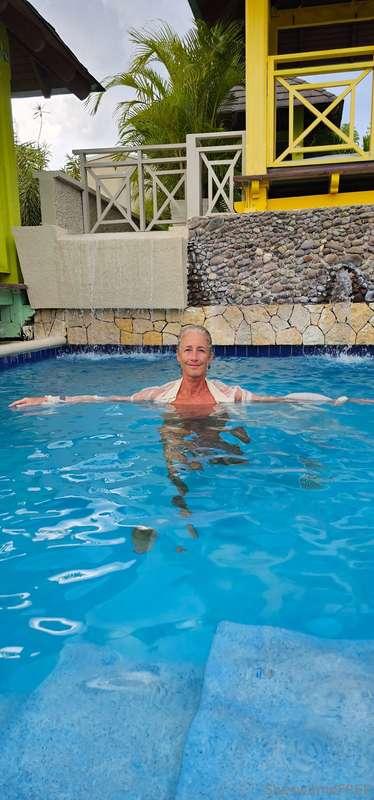 Happy Tuesday guys remember VIP @sheswitme see everything 😀 