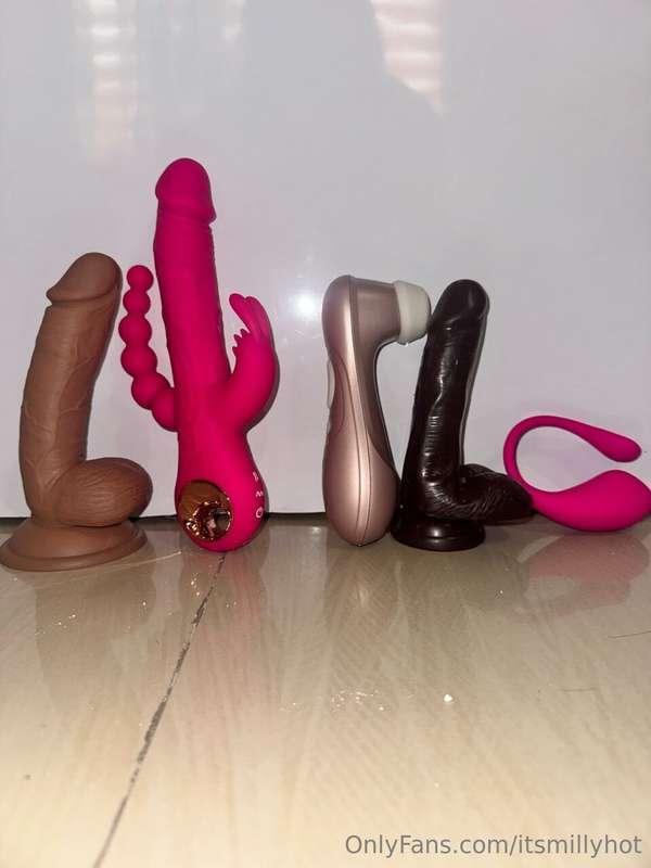 Cuál te gusta más dentro de mi? Which one do you prefer on m..