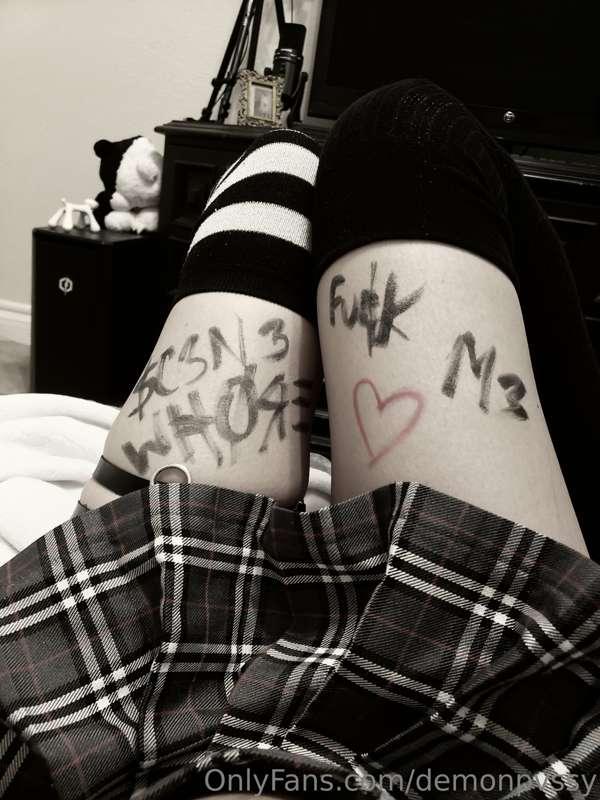 YouR p3rson4l n0teb☆☆k <3 

What would u write on meee?