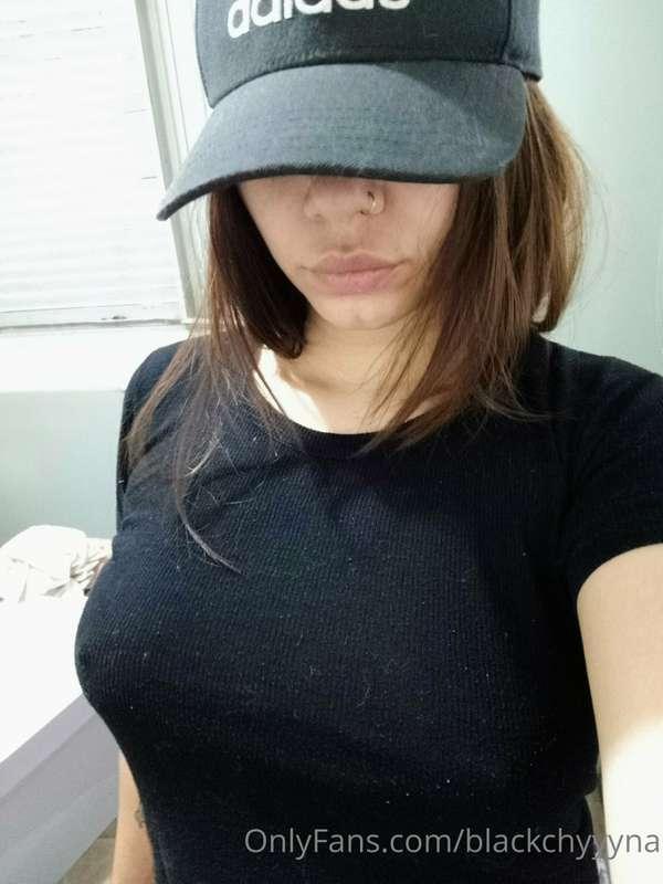 Hello Baby. What time are you coming to take my clothes off?