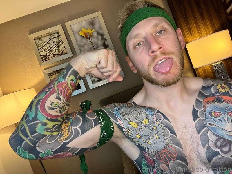 Tell me that’s not a sick pump….not my bicep 💪 dummy my ass!..