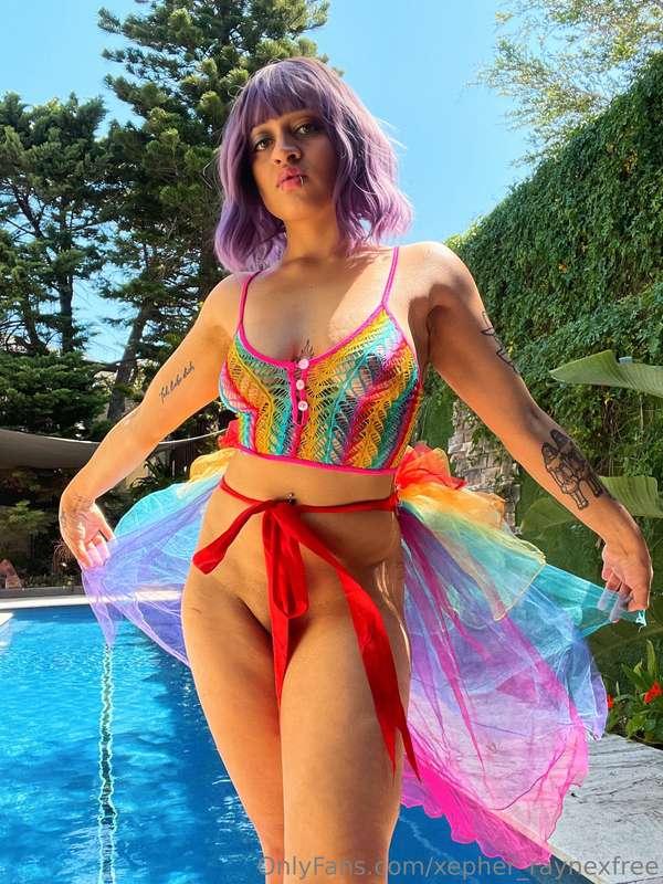 Cum join us on the sunny side over at @xepher_raynex 😋