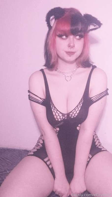 xcrybebi image #1