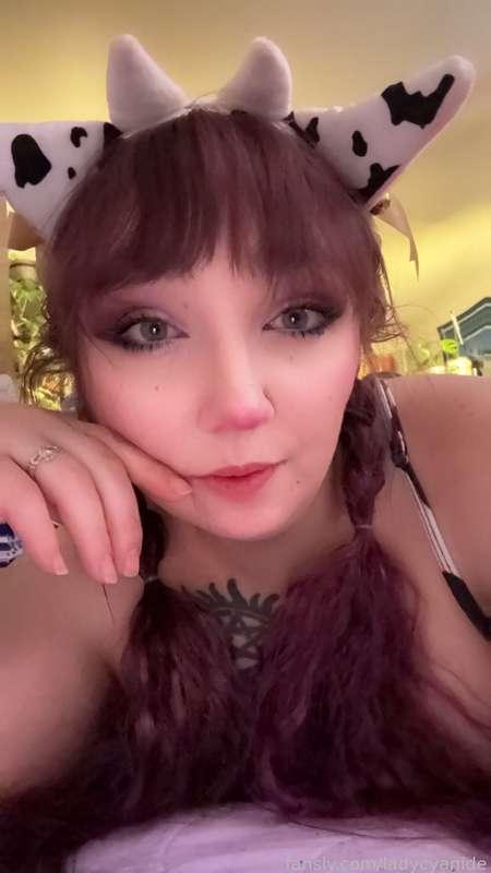 ladycyanide image #0