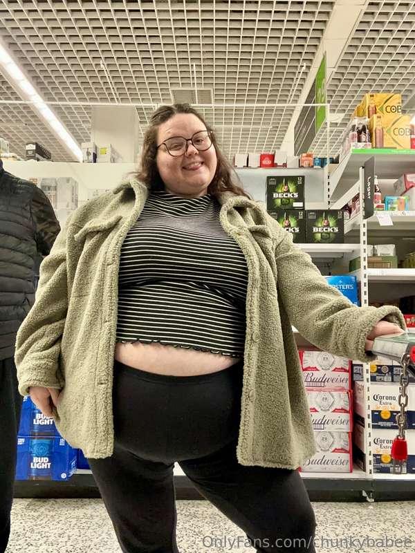 Sundays are for shopping 🛍️