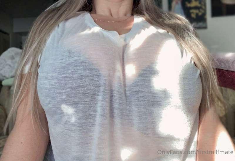Happy Humps Day❕
Sending my love xoxo🤍🤍
@captainbigtits 🏴‍☠️