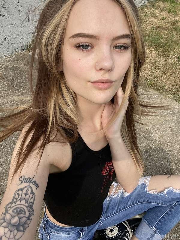 Enjoying this beautiful weather 🥰