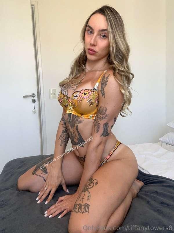I just want to be sitting on you right now🥵