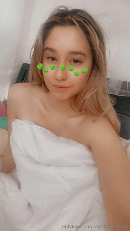 Happy St. Pattys Day🍀 if I don’t wear green, will you pinch ..