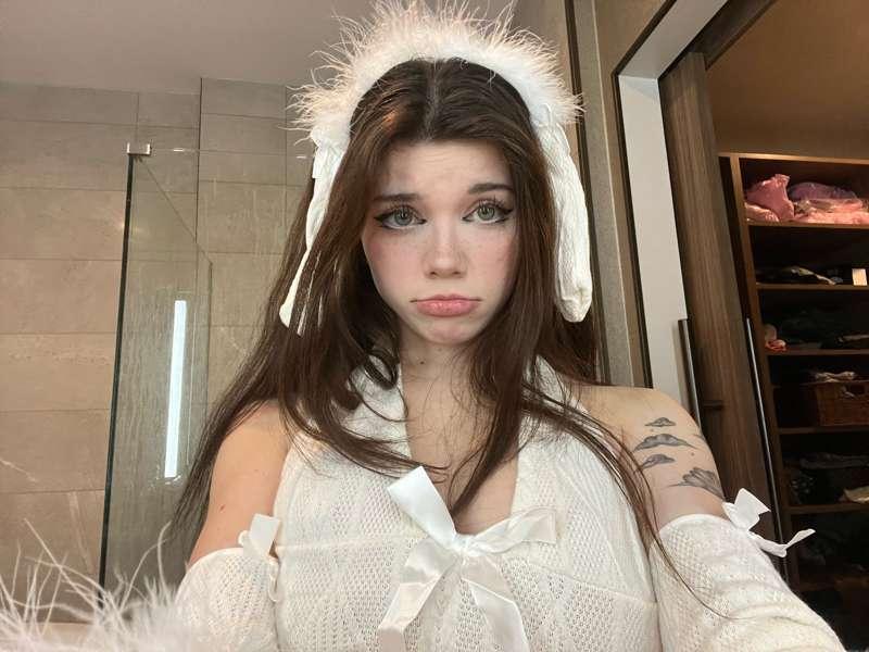 how i feel when u dont check ur messages 🥺