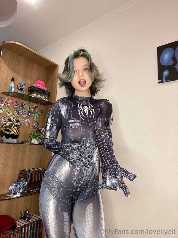 Spider women here ! Do you like it? 🤗❤️