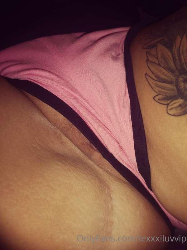 Wanna see what's behind the pink curtain? 😈