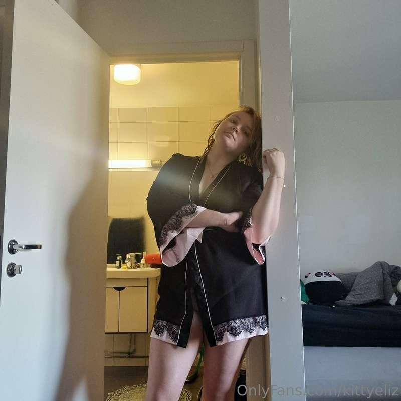 Well I will put up some more tease pic soon but enjoy the ou..