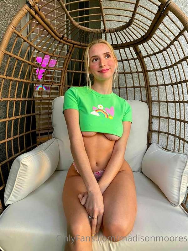 my squishy and soft mommy milkers 🍼