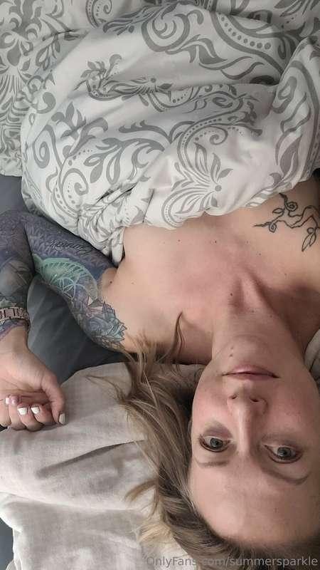 Goт тнroυɢн мy ѕнιғт, pιcĸed υp ɢrocerιeѕ oɴ тнe wαy нoмe, ɢ..