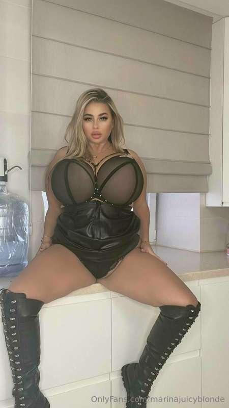 hello, my dear) Do you want 2 topless photos and one hot nak..