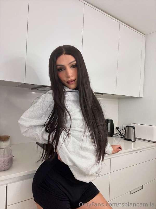 Will you fuck me hard against the wall? 😏🍆