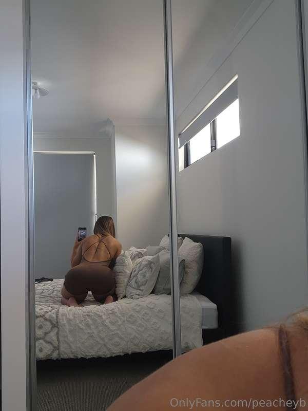 Muscley back & big bum 😌🫱🏻‍🫲🏼