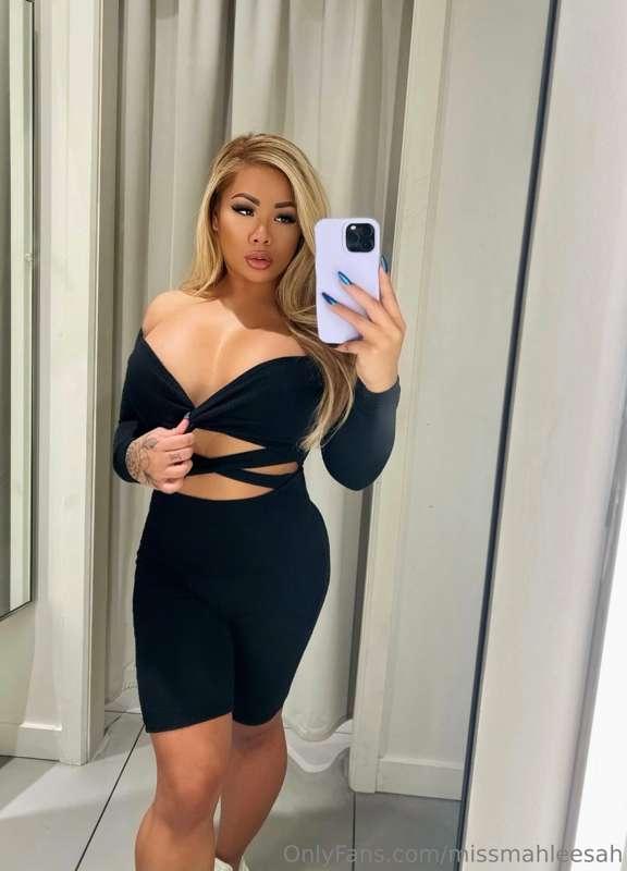 Pull my tits out and titty fuck me 😈
