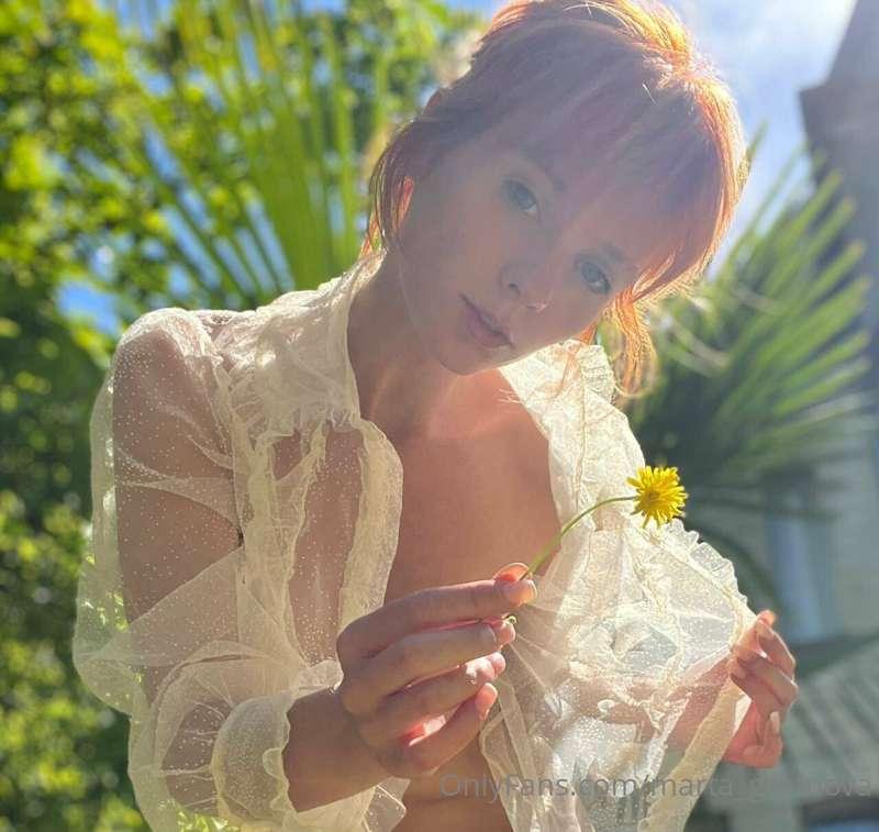 Flower or ice cream?💋🌹