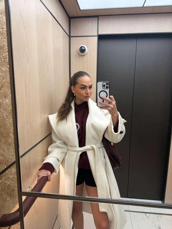 this outfit made me feel royal 🙈