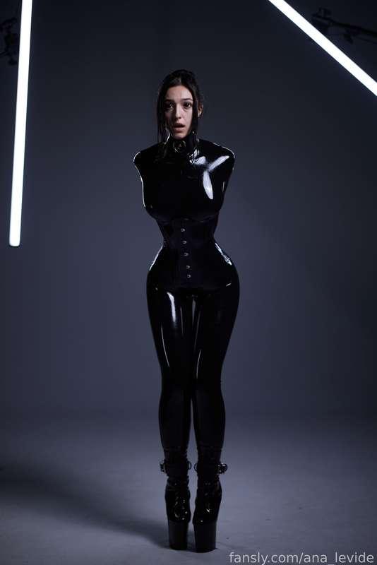 ana_levide image #30