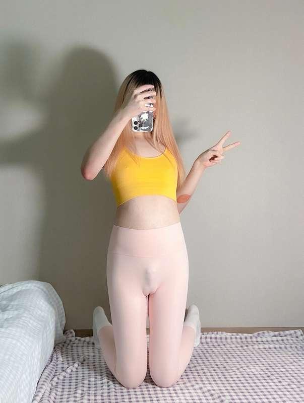레깅스 입은거 보고싶다고해서 입어봤어요!
이렇게 입고 운동?! 😳😳