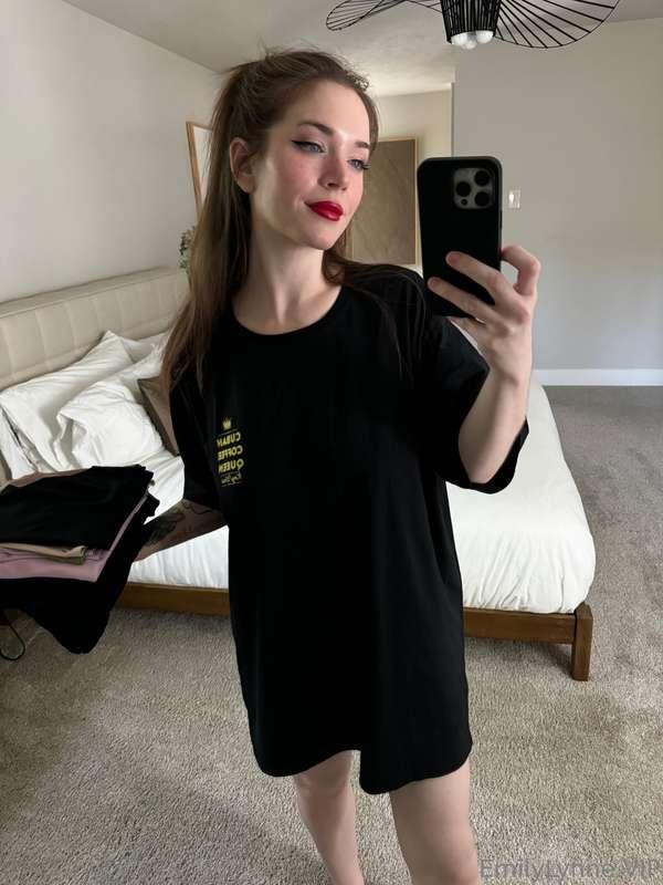 https://onlyfans.com/1274276504/theemilylynneplease consider..