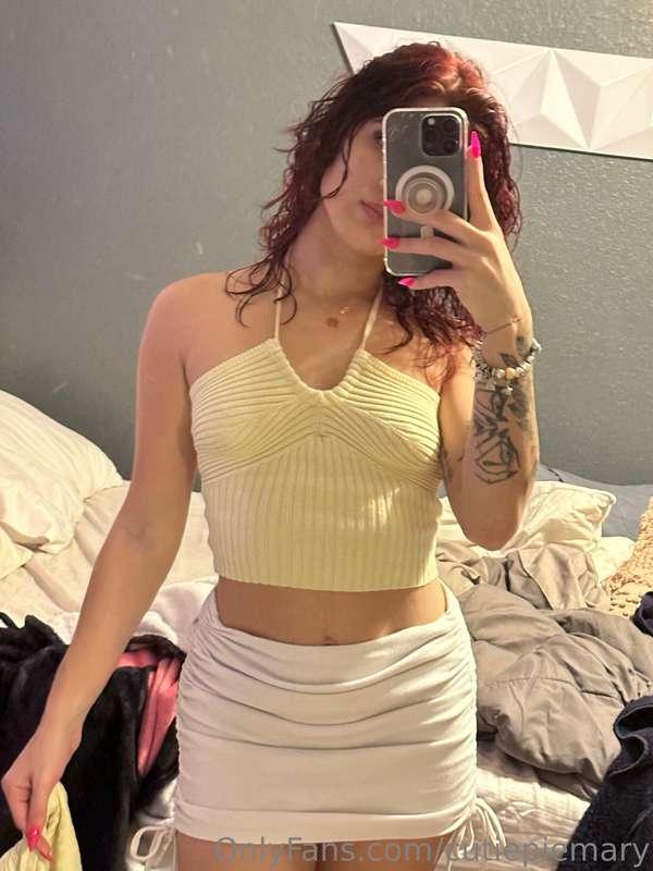 Do you like my outfit? Or would you rather **rip it off** of..