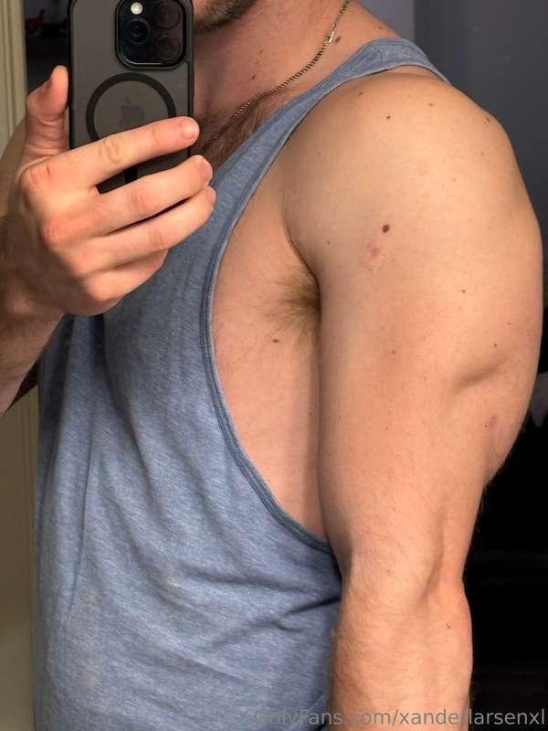 xanderlarsenxl image #0
