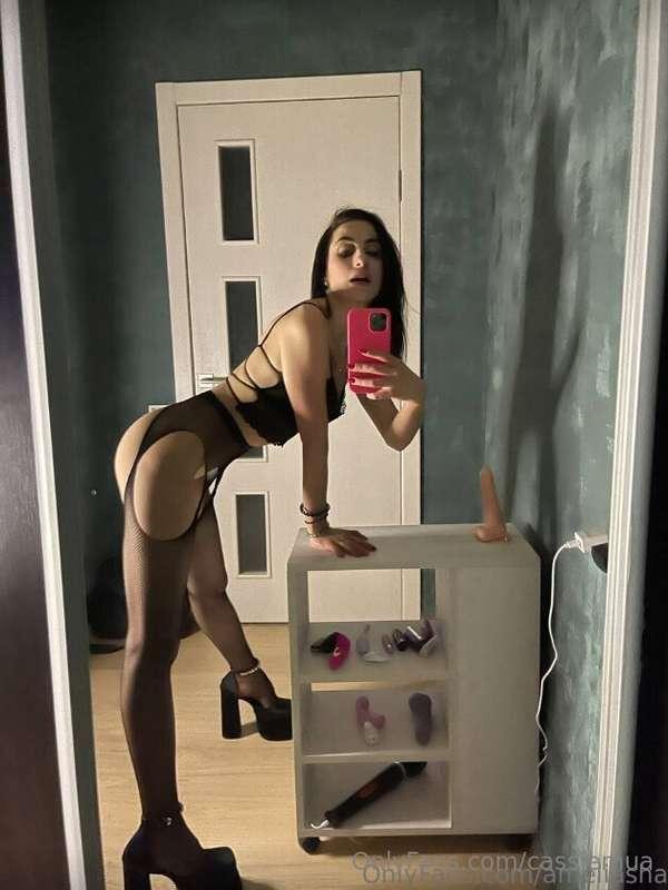 ⚡️@ameliasha IS WET RIGHT NOW⚡️👉@ameliasha she loves anal an..