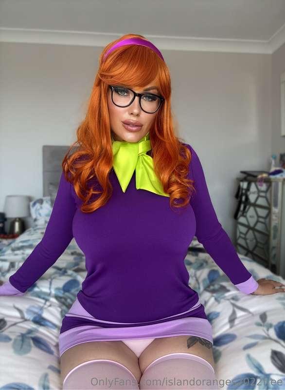 Would you like to see me live in this outfit ?