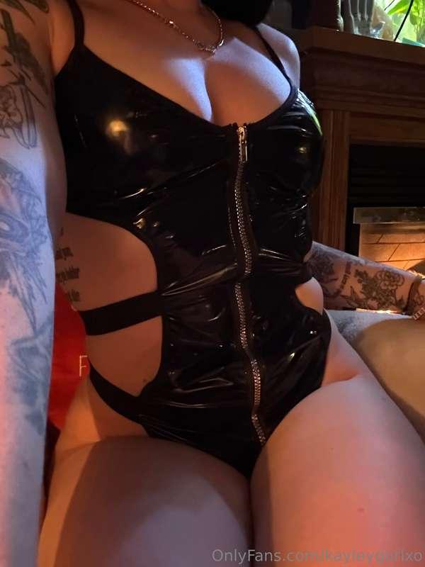 🖤🖤🖤