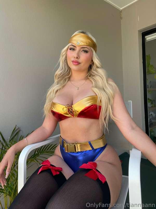 ***10 days of halloween costumes*** **Day 7:** Wonder Woman ..