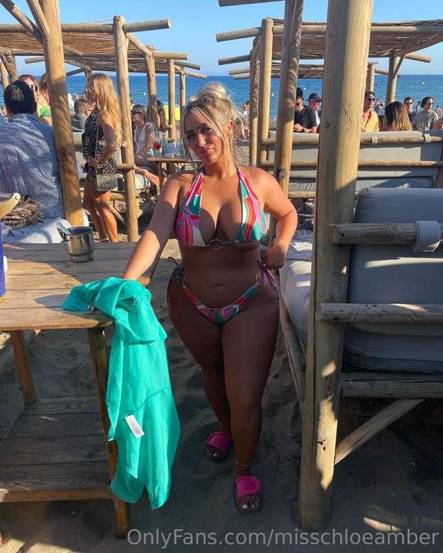 Get me back on holiday!!😫
Miss sunbathing nude on the beach🍑..