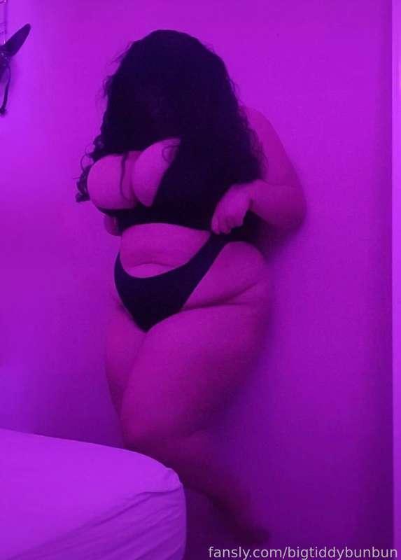 Purple lights r pretty sexy